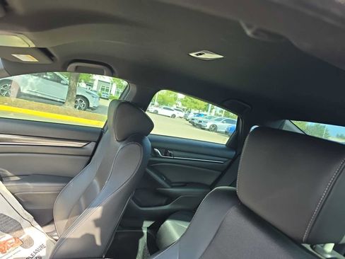 Used 2019 Honda Accord Sport image 8