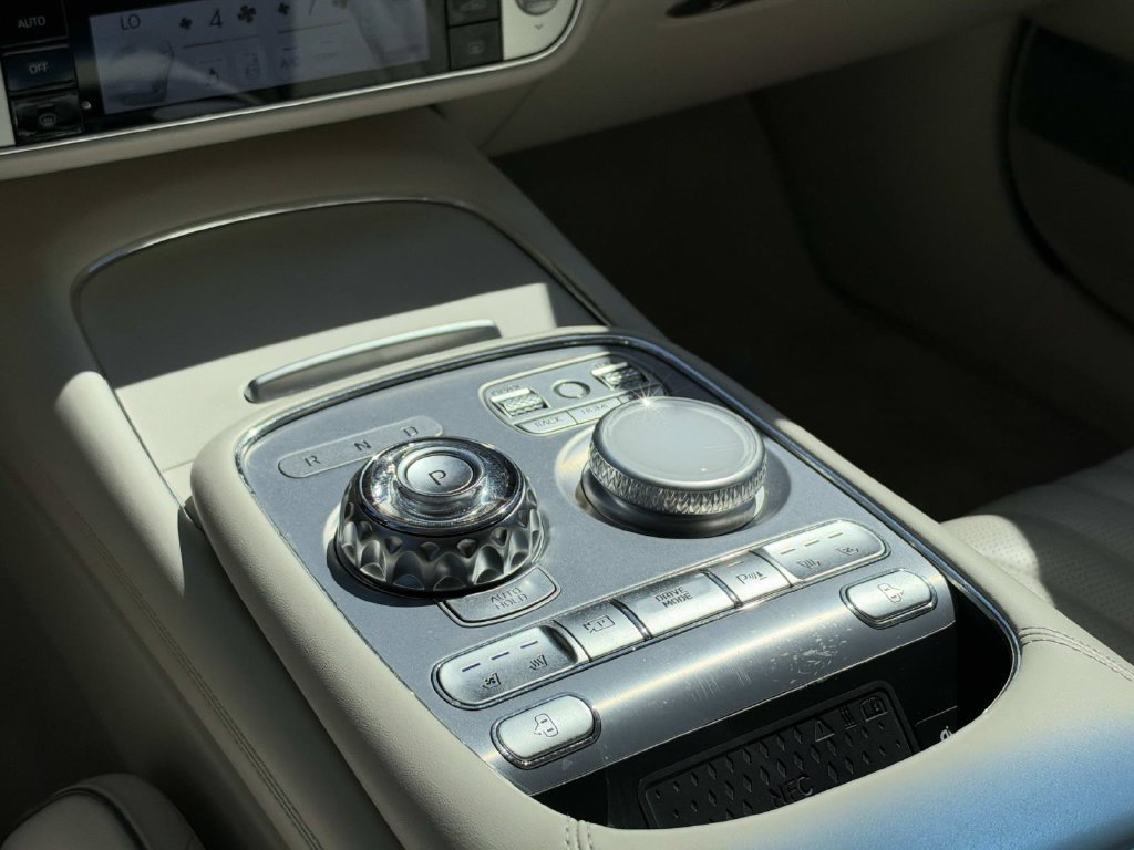 Certified 2023 Genesis G90 3.5T AWD/4WD image 12