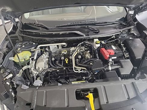 Used 2021 Nissan Rogue S image 17