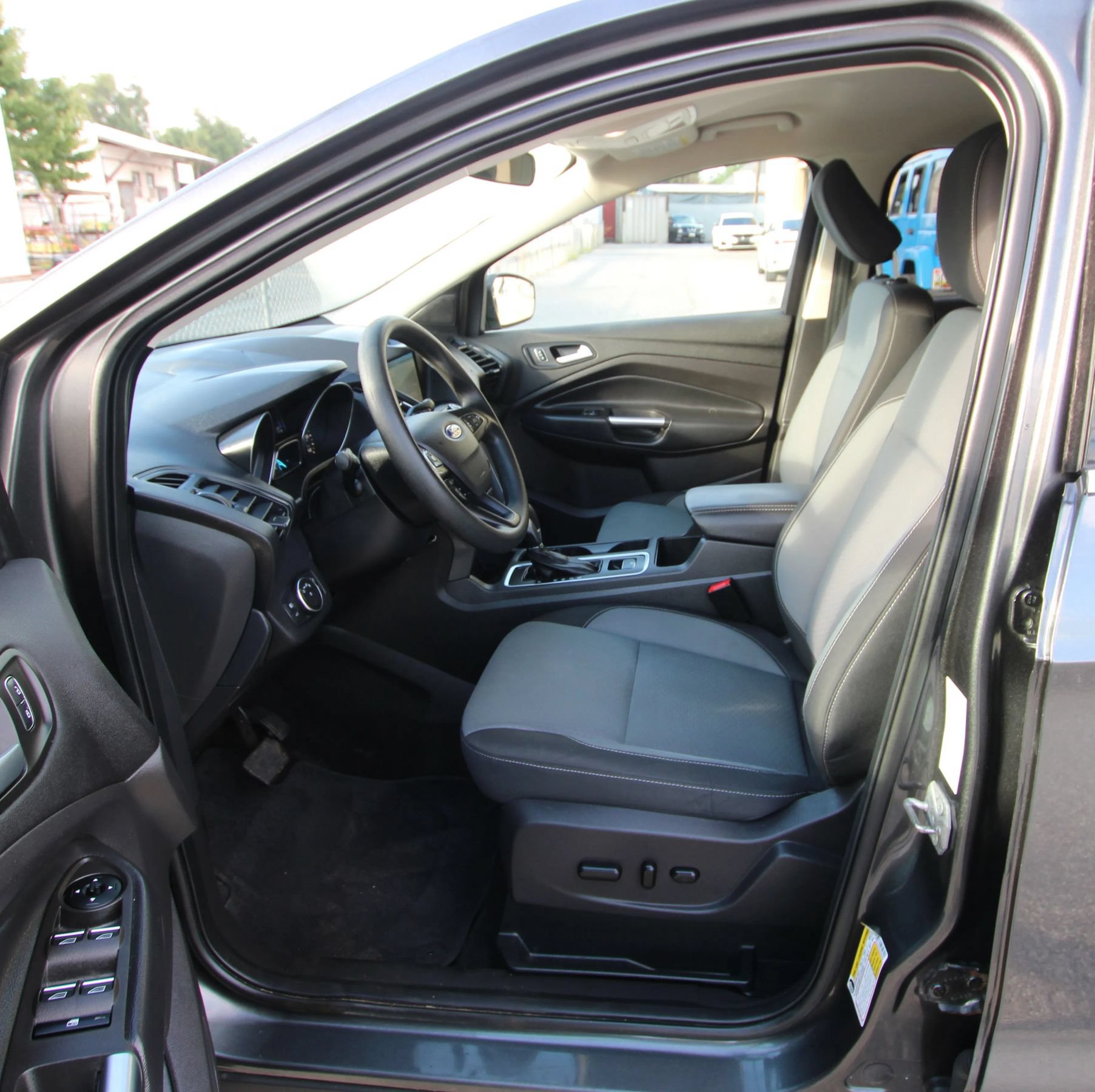 Used 2019 Ford Escape SE AWD/4WD image 9
