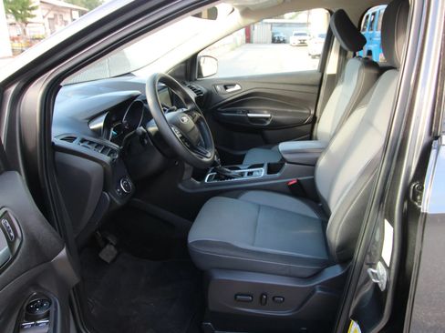 Used 2019 Ford Escape SE AWD/4WD image 9