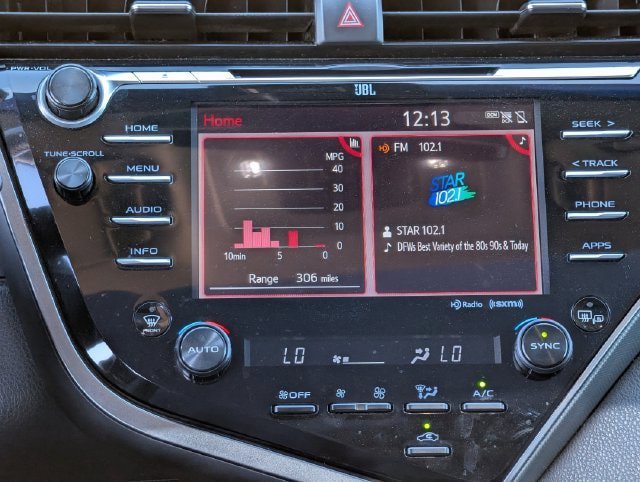 Used 2018 Toyota Camry XSE FWD image 14