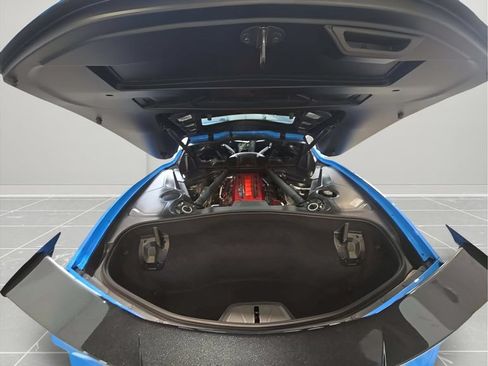 Used 2022 Chevrolet Corvette Stingray Premium Cpe w/ Z51 Performance Package RWD image 11