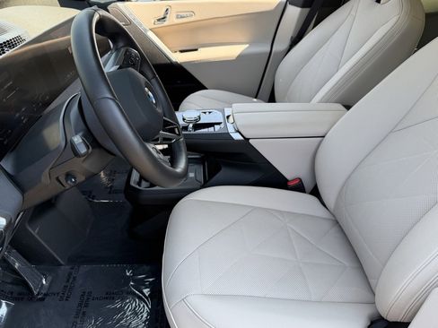 Used 2025 BMW iX xDrive50 w/ Premium Package image 21