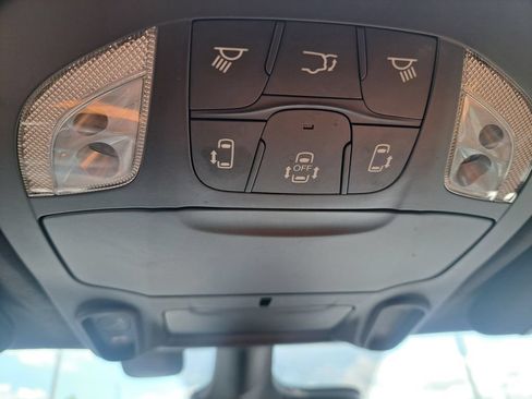 Certified 2022 Chrysler Pacifica Pinnacle FWD image 27