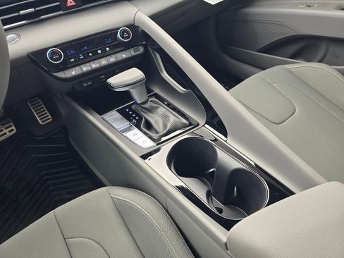 New 2026 Hyundai Elantra SEL Sport Premium image 16