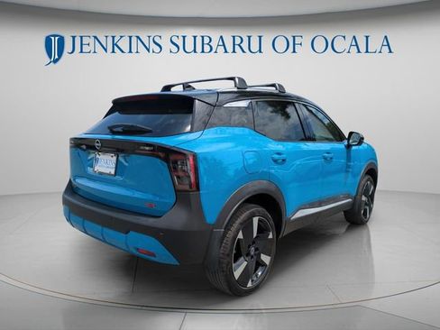 Used 2025 Nissan Kicks SR FWD image 3