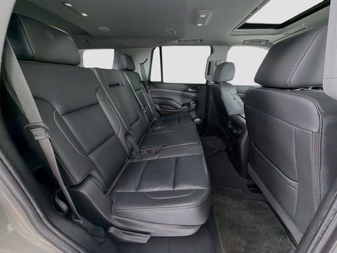 Used 2019 GMC Yukon SLT w/ HD Trailering Package image 31