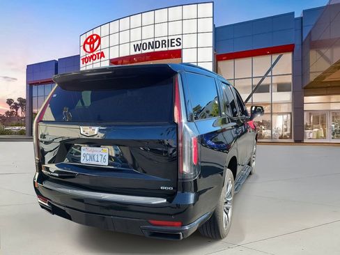 Used 2023 Cadillac Escalade Sport image 4