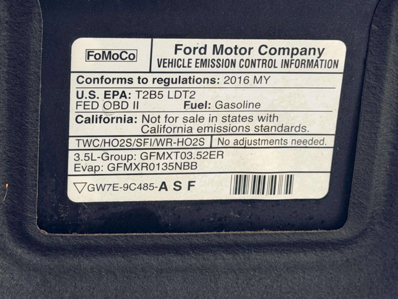 Used 2016 Ford Edge Titanium w/ Technology Package AWD/4WD image 12