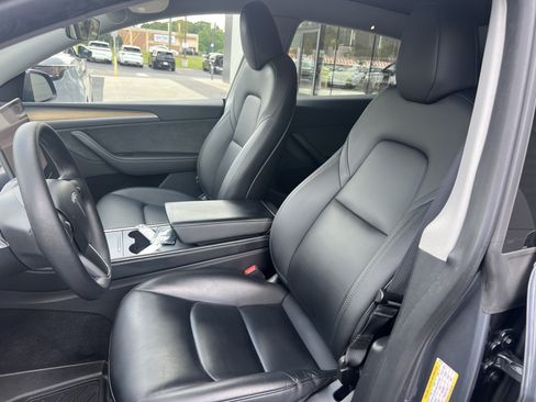 Used 2023 Tesla Model Y Long Range AWD/4WD image 15