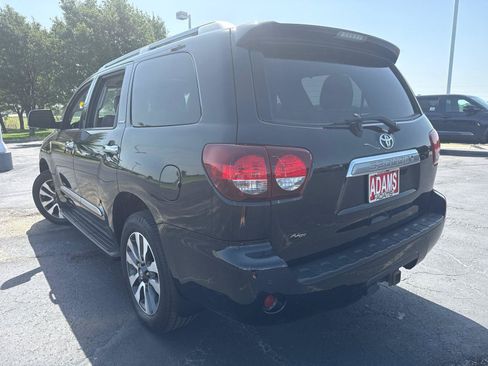 Used 2019 Toyota Sequoia Limited w/ Safety & Convenience Package AWD/4WD image 6