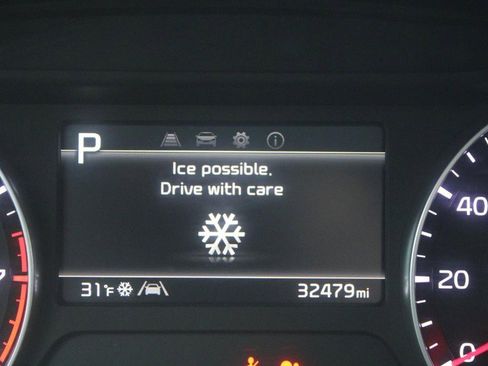 Used 2024 Kia Forte LXS image 19