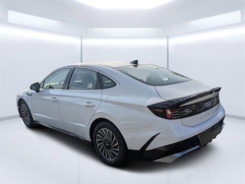 New 2025 Hyundai Sonata SEL image 5