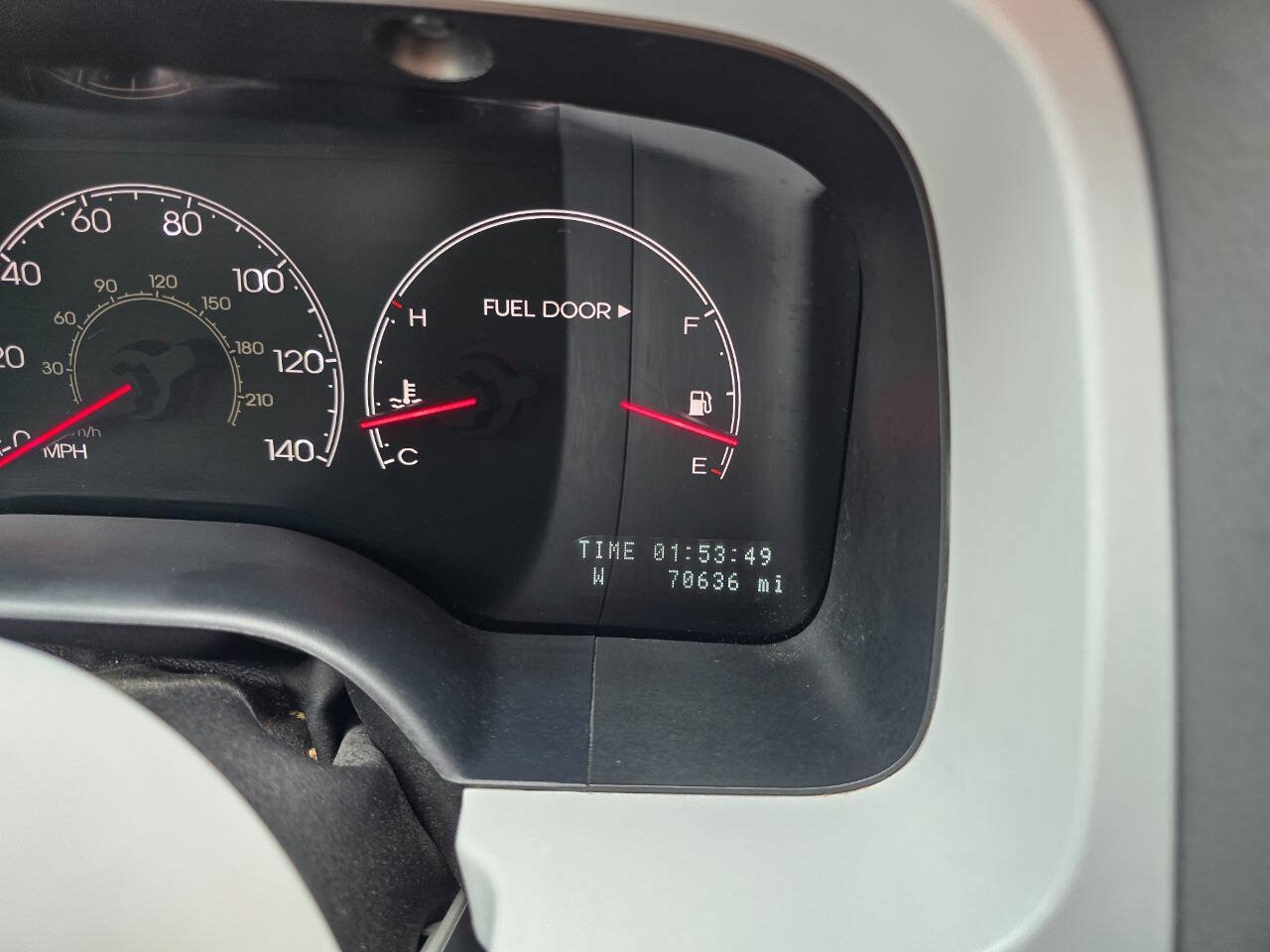 Used 2005 Lincoln Aviator AWD image 15