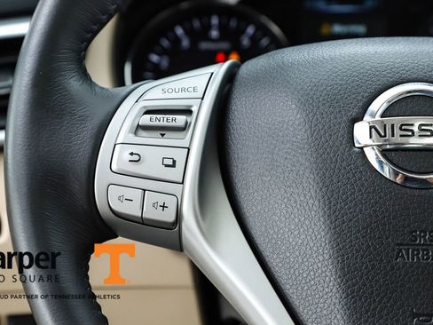 Used 2016 Nissan Rogue SL image 21