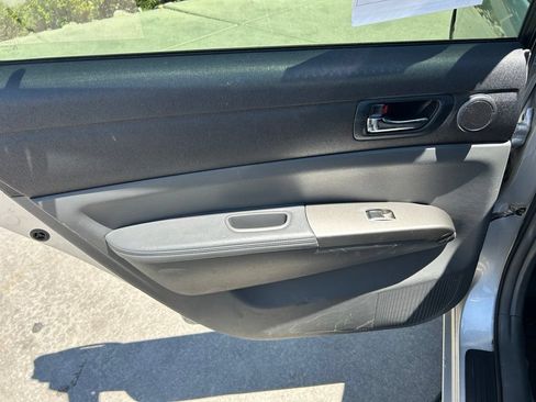 Used 2006 Toyota Prius FWD image 21