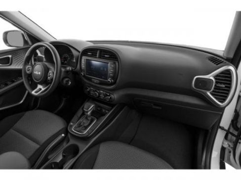 Certified 2022 Kia Soul LX w/ Technology Package FWD image 18