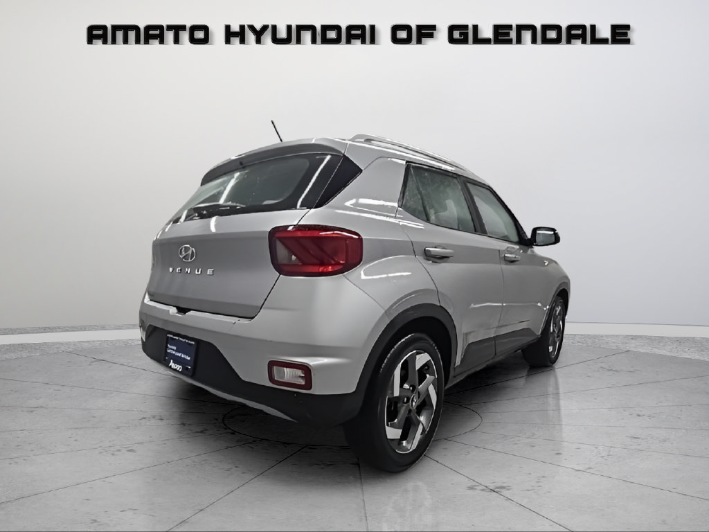Certified 2024 Hyundai Venue SEL FWD image 6