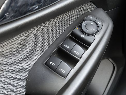 Certified 2025 Chevrolet TrailBlazer LT AWD/4WD image 41
