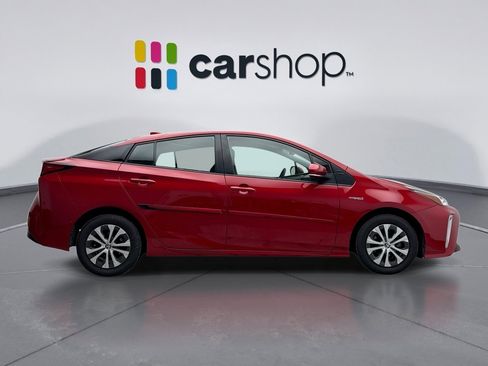 Used 2022 Toyota Prius LE image 6