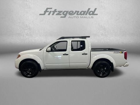 Used 2020 Nissan Frontier 4x4 Crew Cab image 2