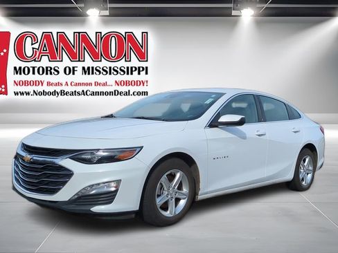 Used 2024 Chevrolet Malibu LT FWD image 1