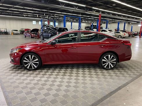 Used 2022 Nissan Altima 2.5 SR image 5