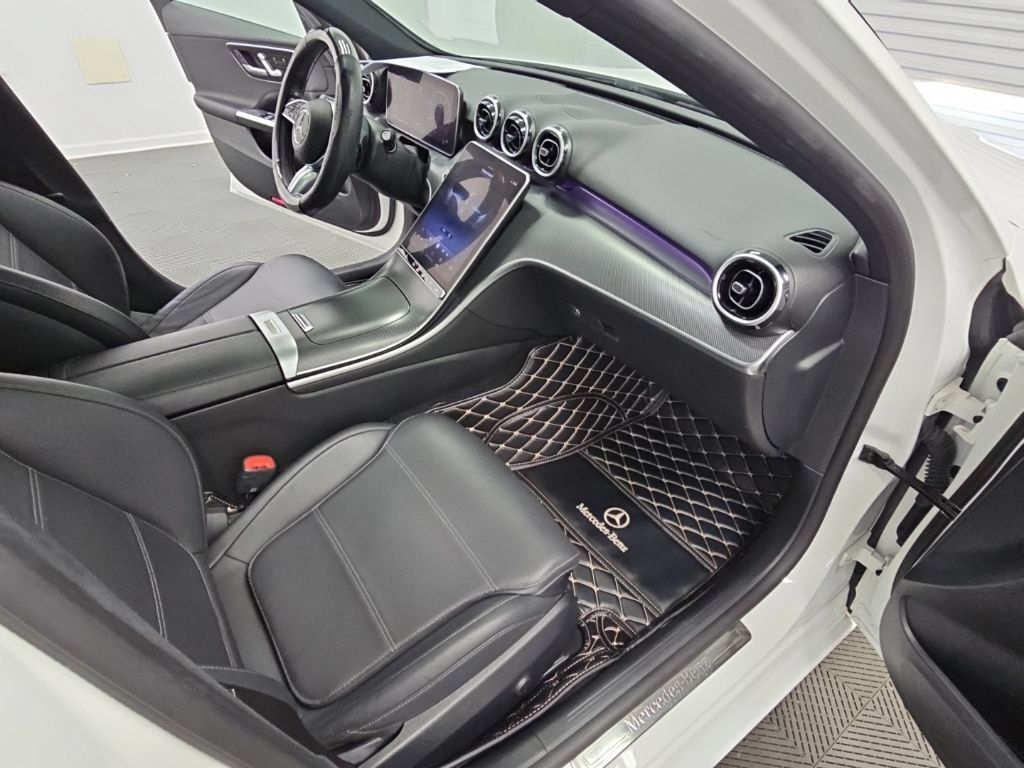 Used 2024 Mercedes-Benz C 300 Sedan image 39