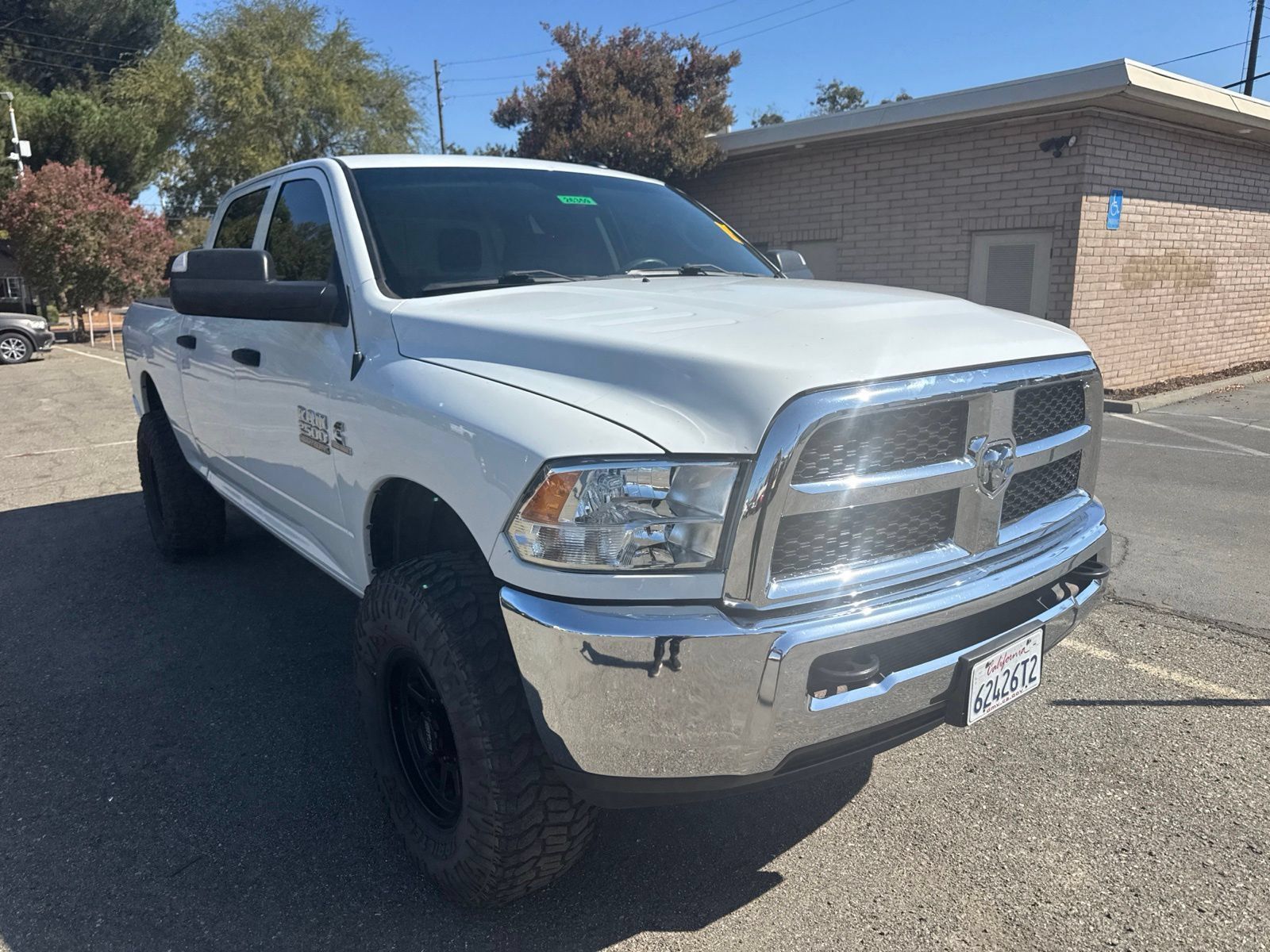 Used 2018 RAM 2500 Tradesman w/ Chrome Appearance Group AWD/4WD image 4