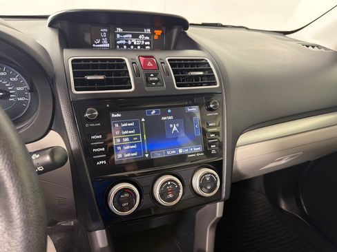 Used 2018 Subaru Forester 2.5i Premium AWD/4WD image 12