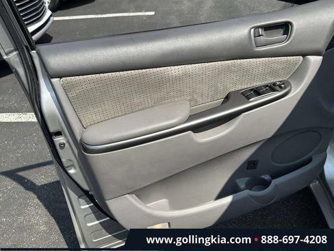 Used 2009 Toyota Sienna CE FWD image 14