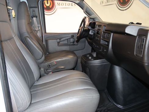 Used 2019 Chevrolet Express 3500 w/ Driver Convenience Package RWD image 47