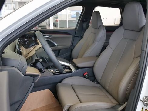 New 2025 Audi Q5 Prestige image 10