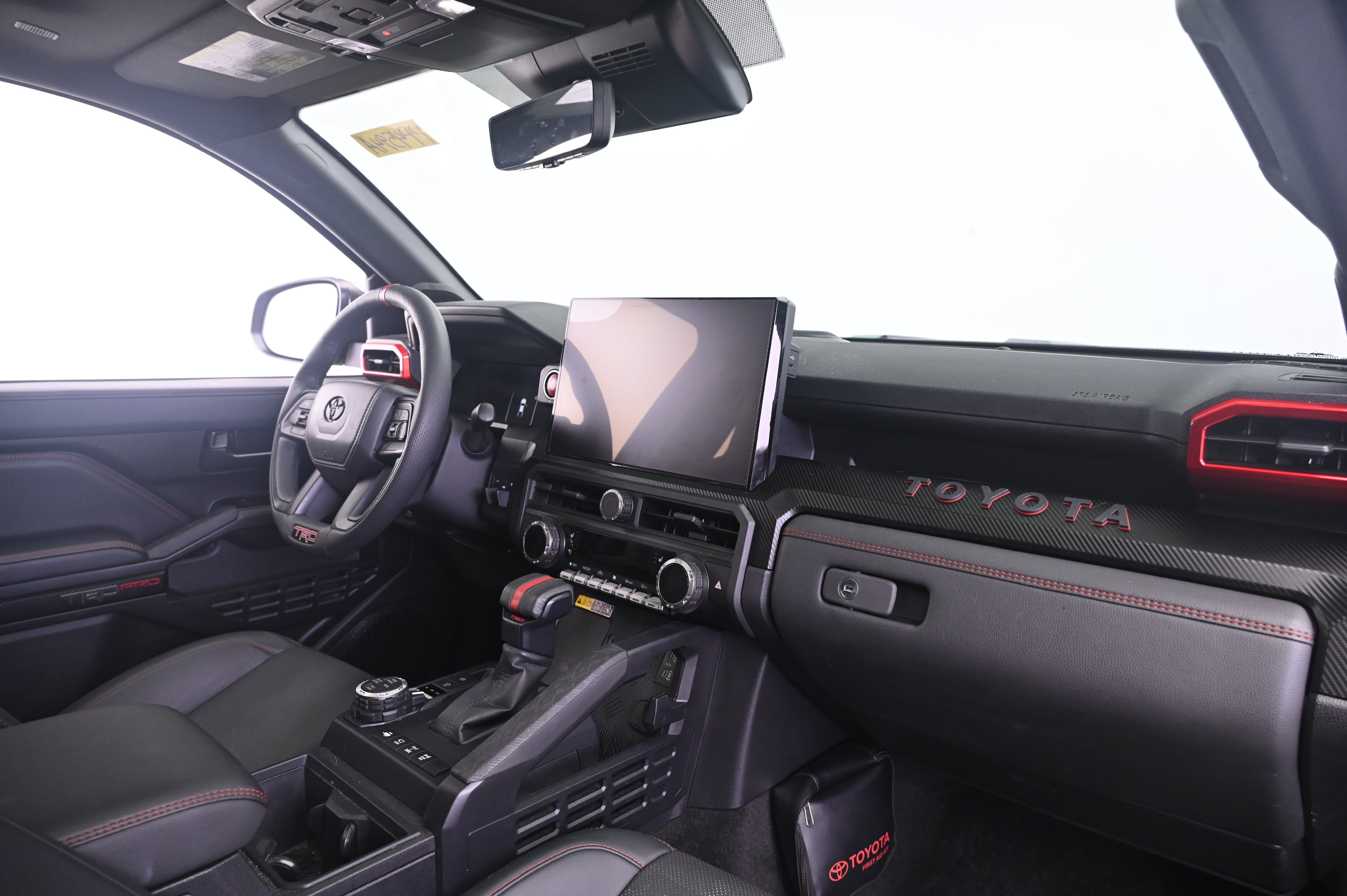 Used 2025 Toyota Tacoma TRD Pro AWD/4WD image 22