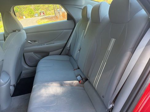 Used 2023 Hyundai Elantra SEL w/ Cargo Package image 16