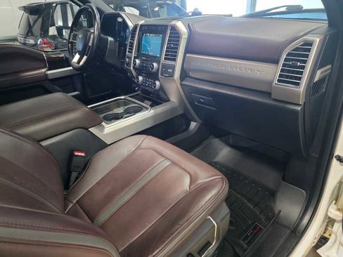 Used 2017 Ford F350 Platinum image 28