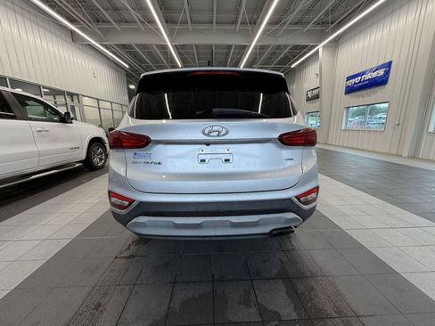 Used 2019 Hyundai Santa Fe SE AWD/4WD image 5