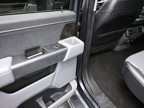 Used 2021 Ford F150 Lariat w/ FX4 Off-Road Package image 16