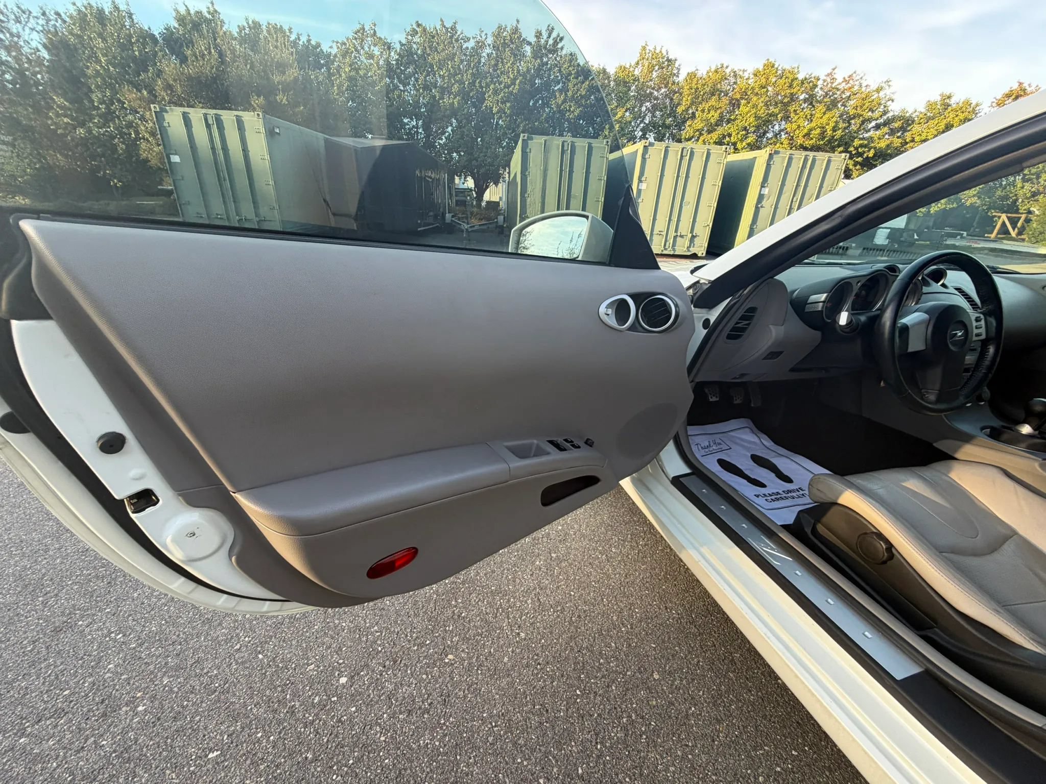 Used 2003 Nissan 350Z Coupe RWD image 14