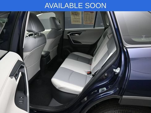 Used 2022 Toyota RAV4 Limited AWD/4WD image 30