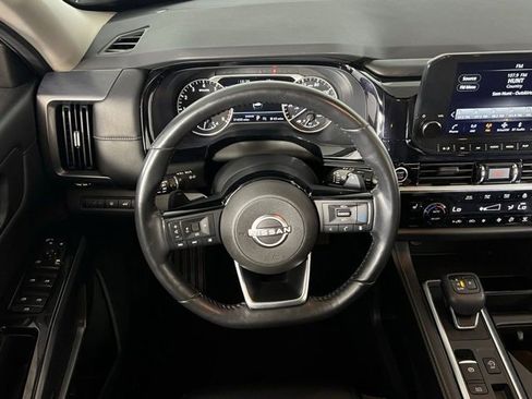 Used 2022 Nissan Pathfinder SL image 31