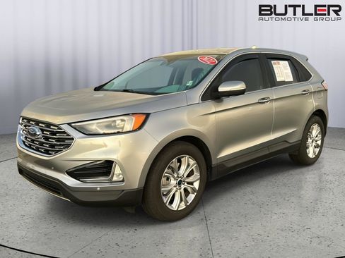 Used 2022 Ford Edge Titanium image 2