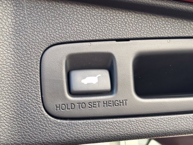 Used 2018 Honda CR-V Touring image 8