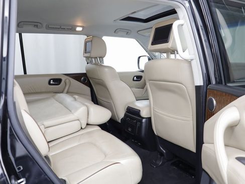 Used 2017 Nissan Armada Platinum w/ Interior Lighting Package image 20