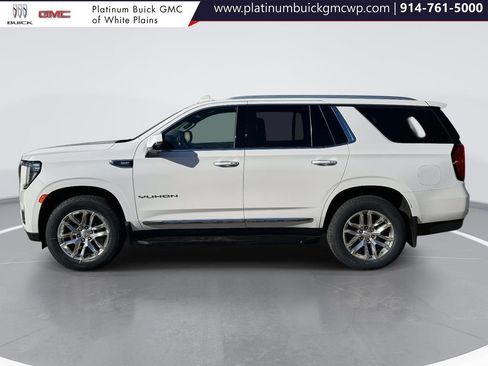 Used 2023 GMC Yukon SLT w/ SLT Luxury Package image 7