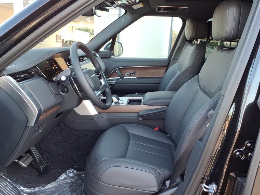 New 2026 Land Rover Range Rover SE AWD/4WD image 10