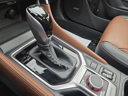 Used 2023 Subaru Forester Touring image 23