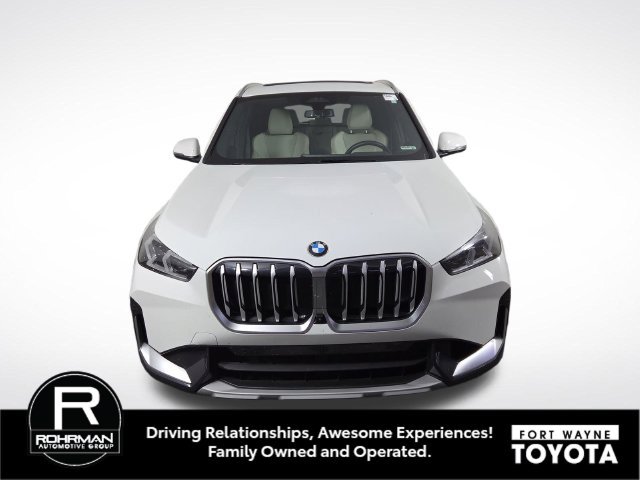 Used 2025 BMW X1 xDrive28i w/ Premium Package AWD/4WD image 3