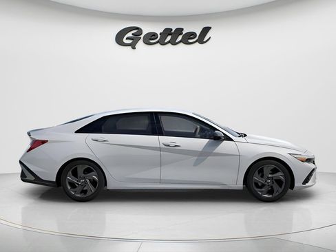 New 2026 Hyundai Elantra Sport FWD image 7